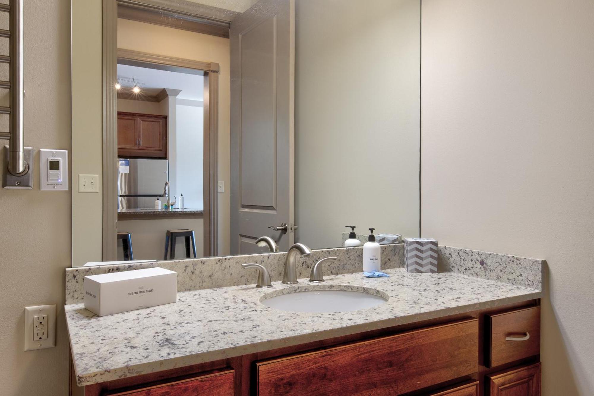 Kasa Central West End St Louis Richmond Heights Exterior photo