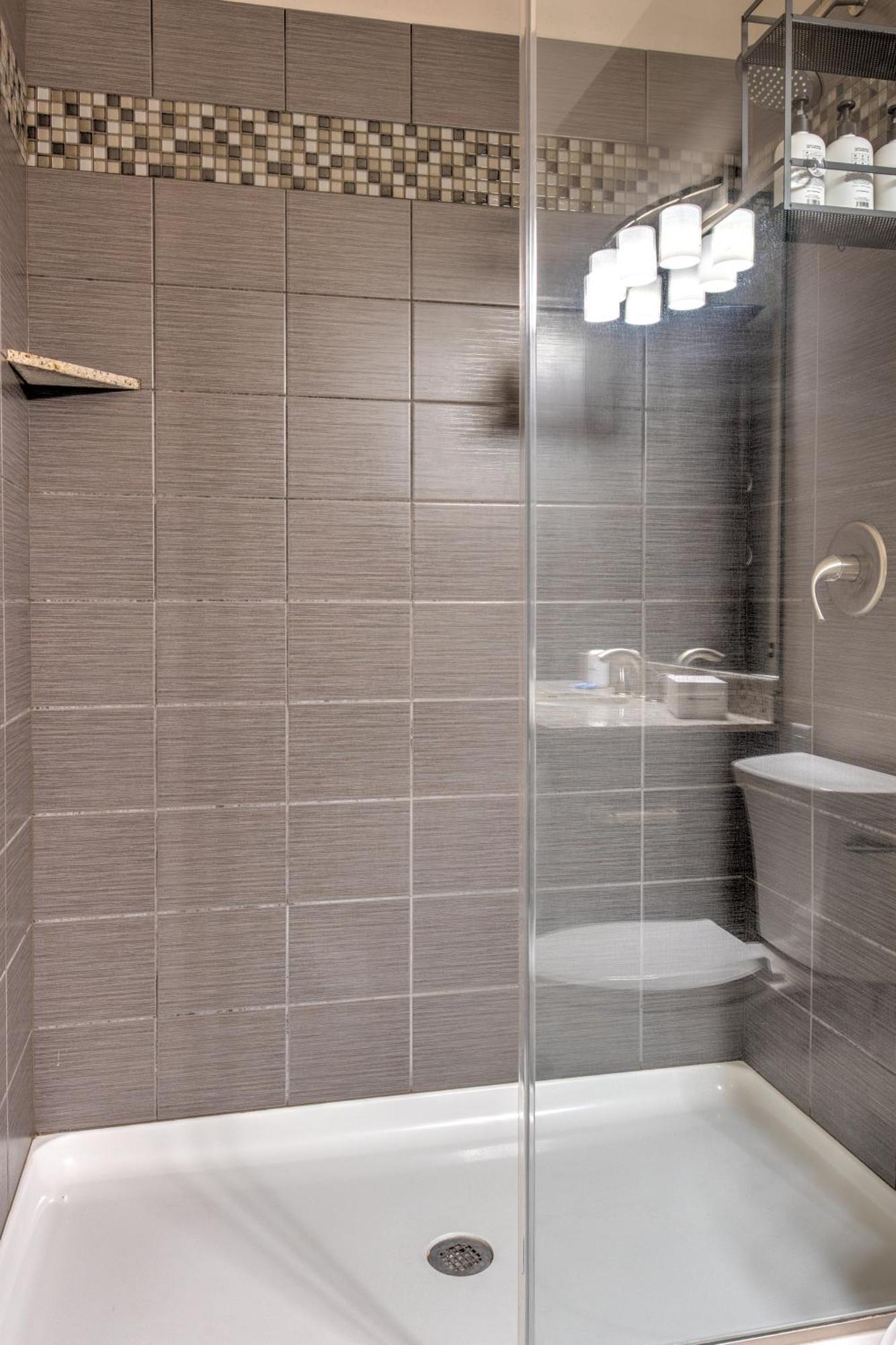 Kasa Central West End St Louis Richmond Heights Room photo